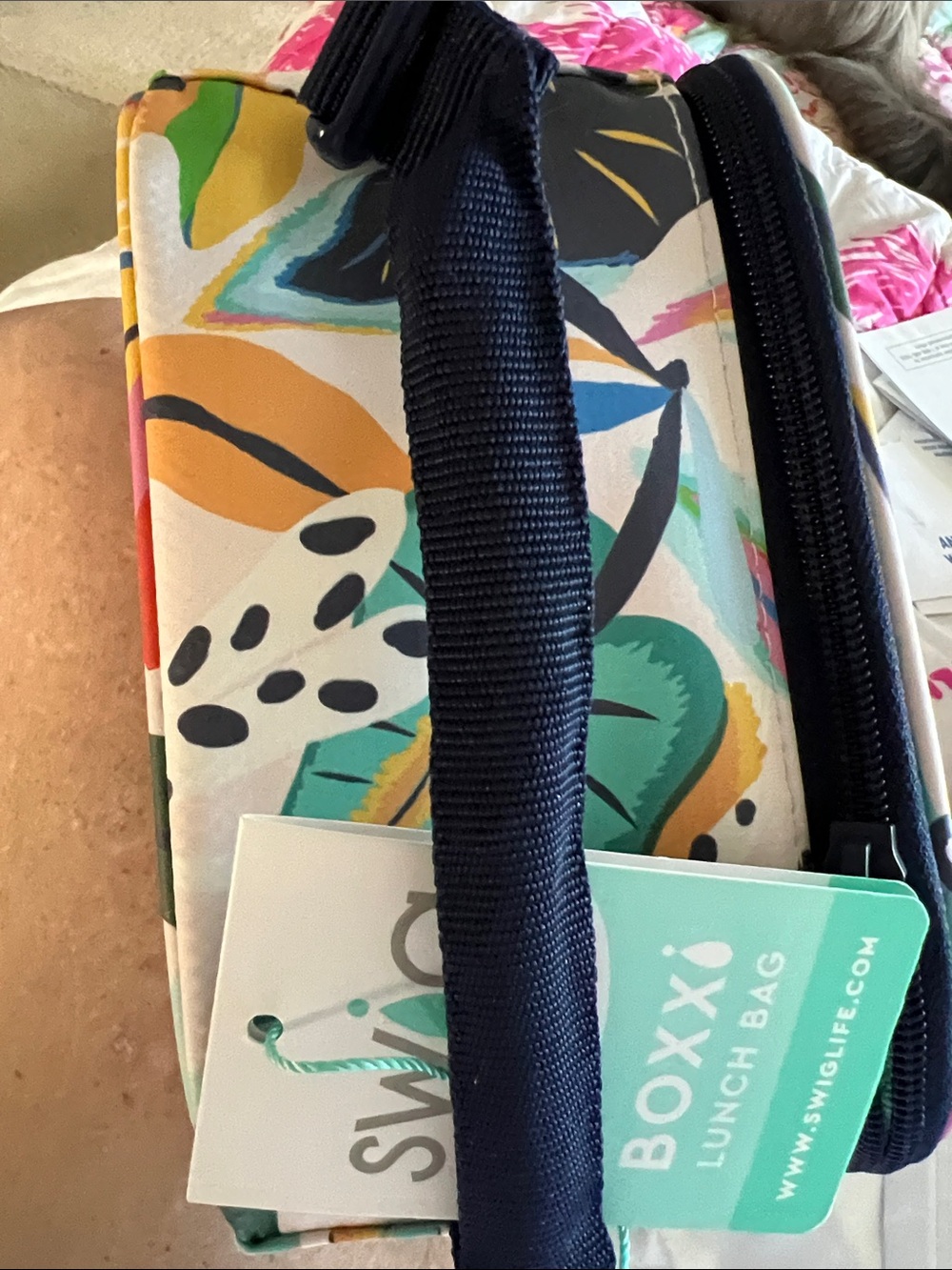 SWIG Lunch Box - Picture 6 of 7